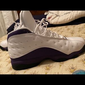Jordan 13s laker size 11 for 165 but will take 150